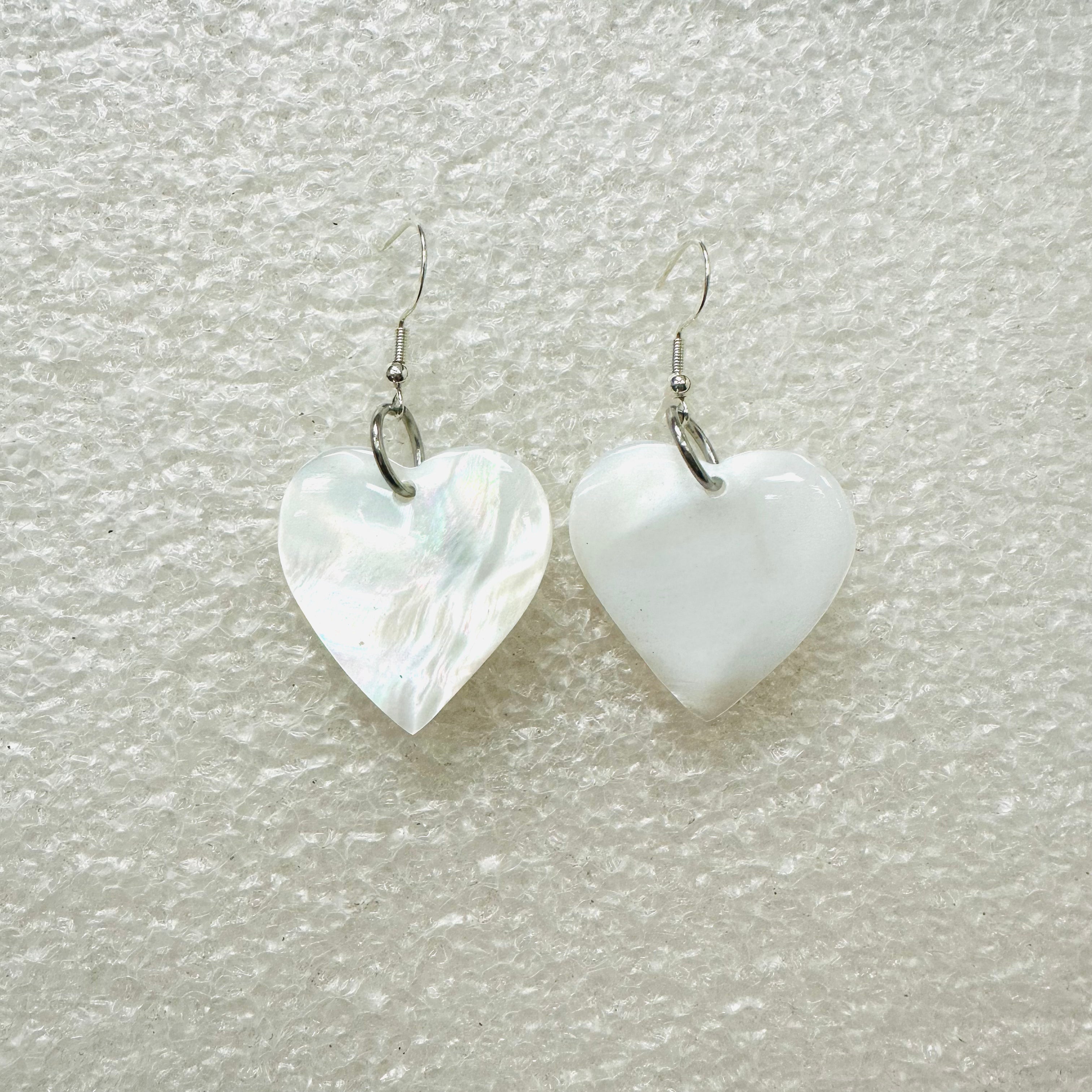 Shell Earrings - Mother of Pearl - 2 cm - Heart
