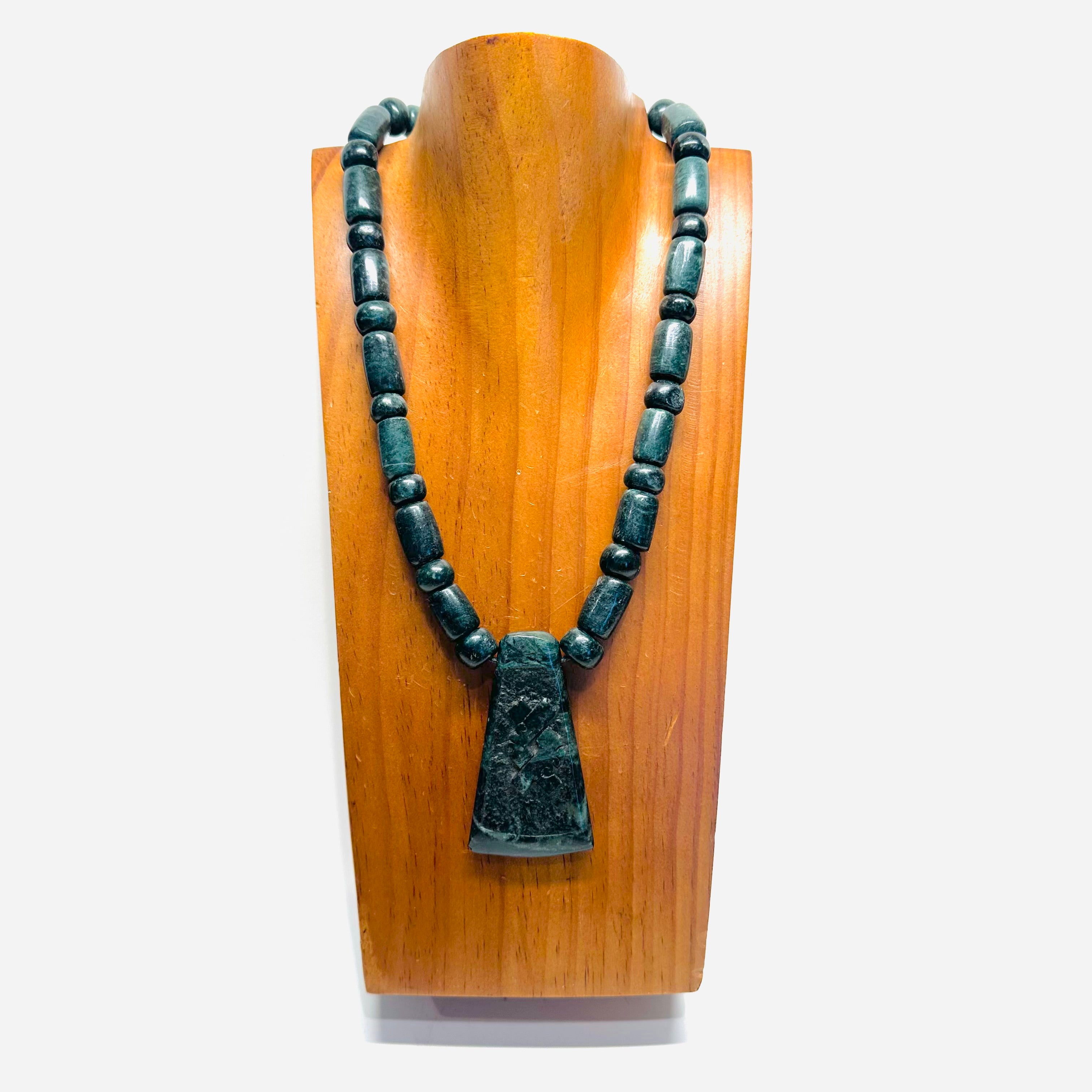 Necklace - Guatamala Jade ollin