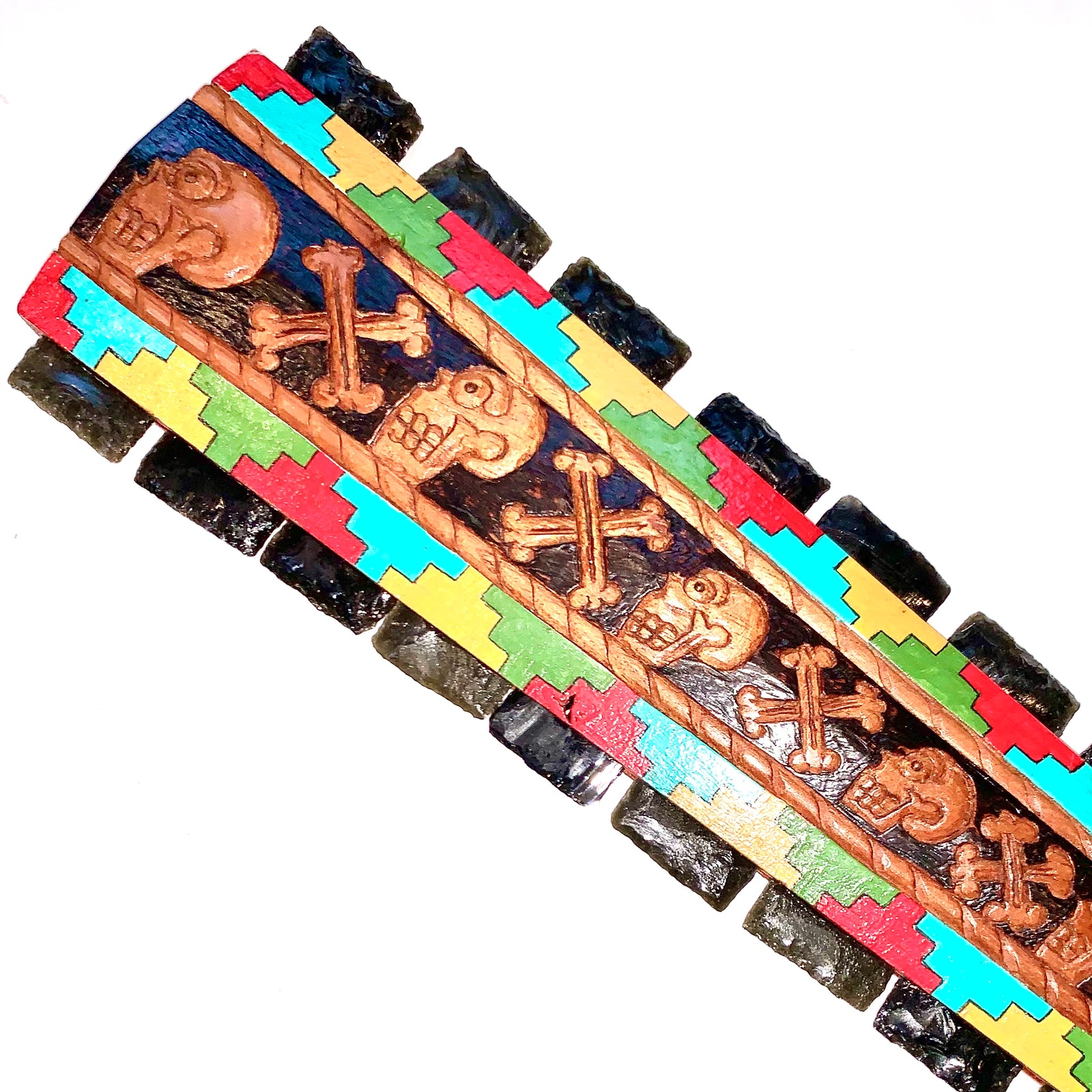 Macuahuitl (Aztec Club) 17” skulls and cross bones – Tochtli