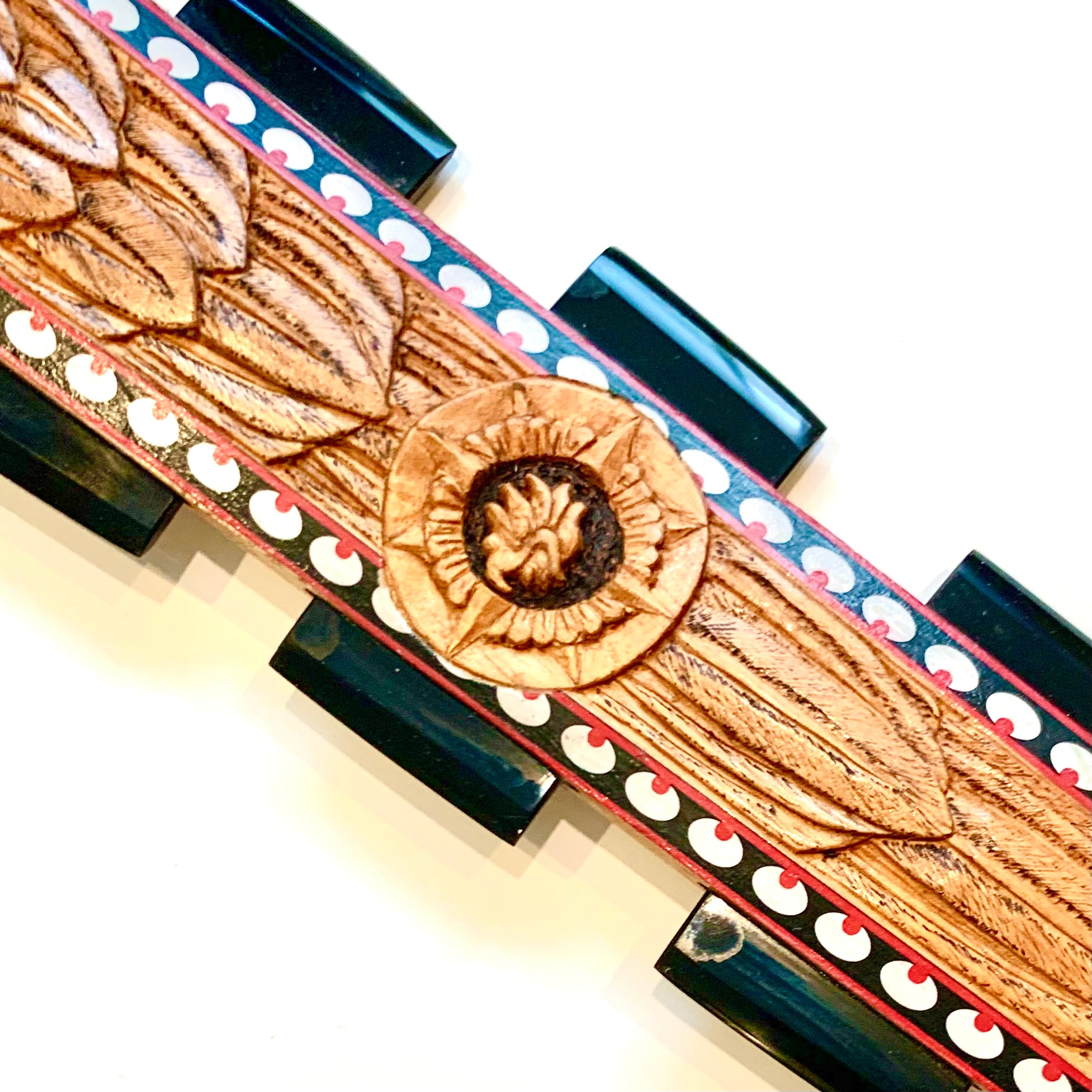 Macuahuitl (Aztec Club) - Eagle Feathers - 27"