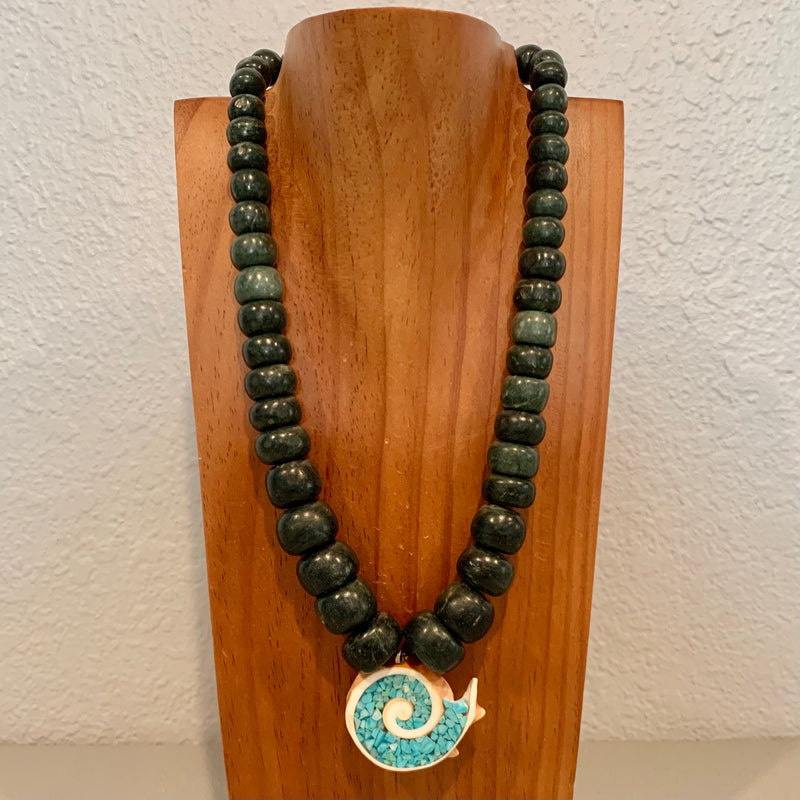 Necklace - Guatamala Jade w Enlayed shell 23