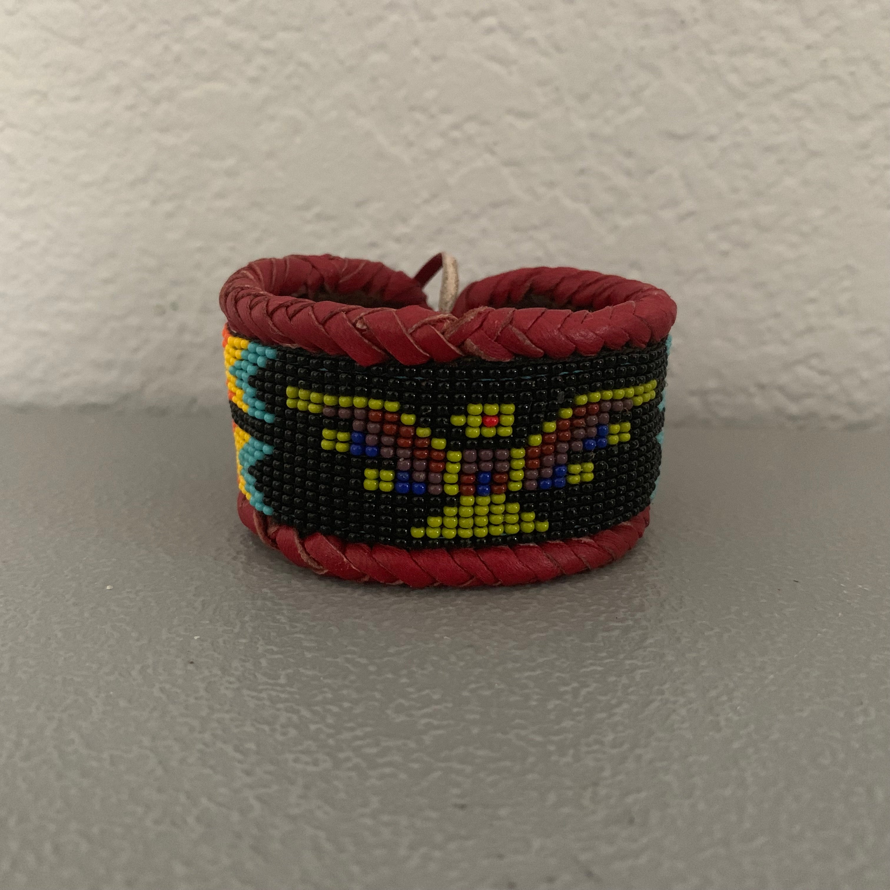Beaded n leather bracelet 104