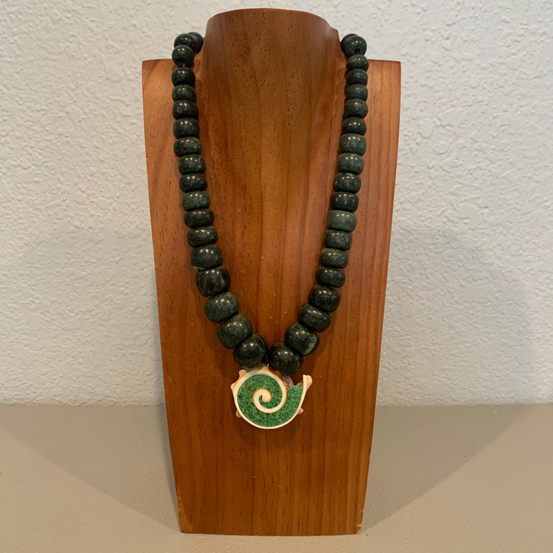 Necklace - Guatamala Jade w Enlayed shell 24