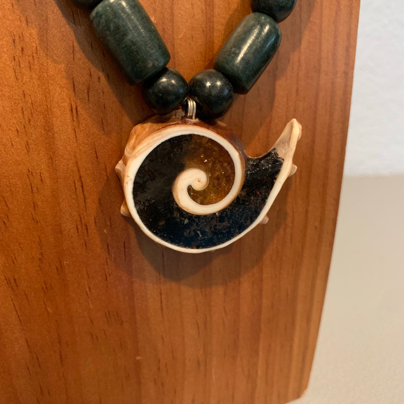 Necklace - Guatamala Jade w Enlayed shell 9