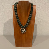 Necklace - Guatamala Jade w Enlayed shell 22