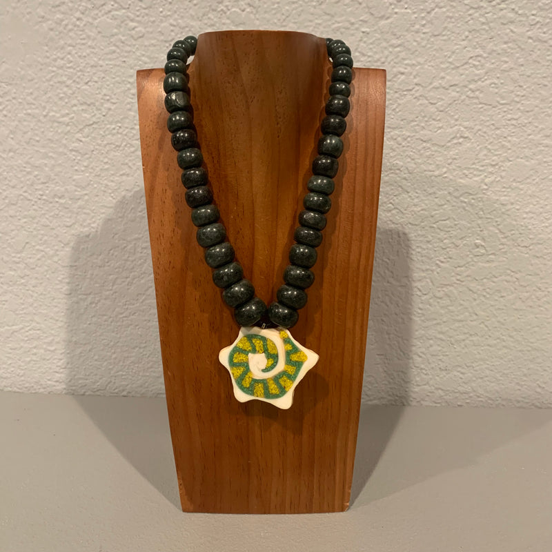 Necklace - Guatamala Jade w Enlayed shell 19