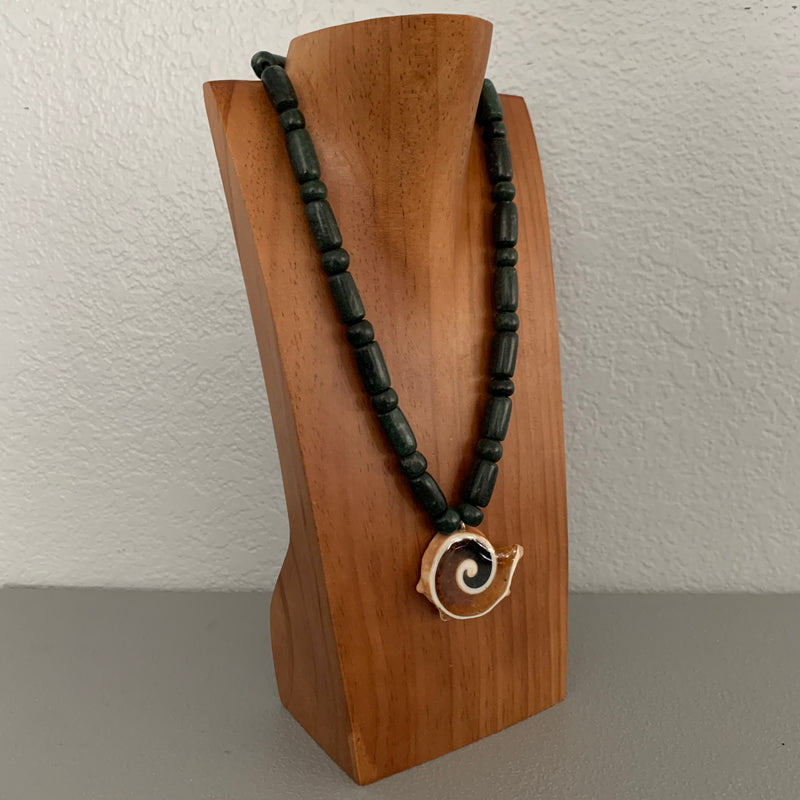 Necklace - Guatamala Jade w Enlayed shell 5